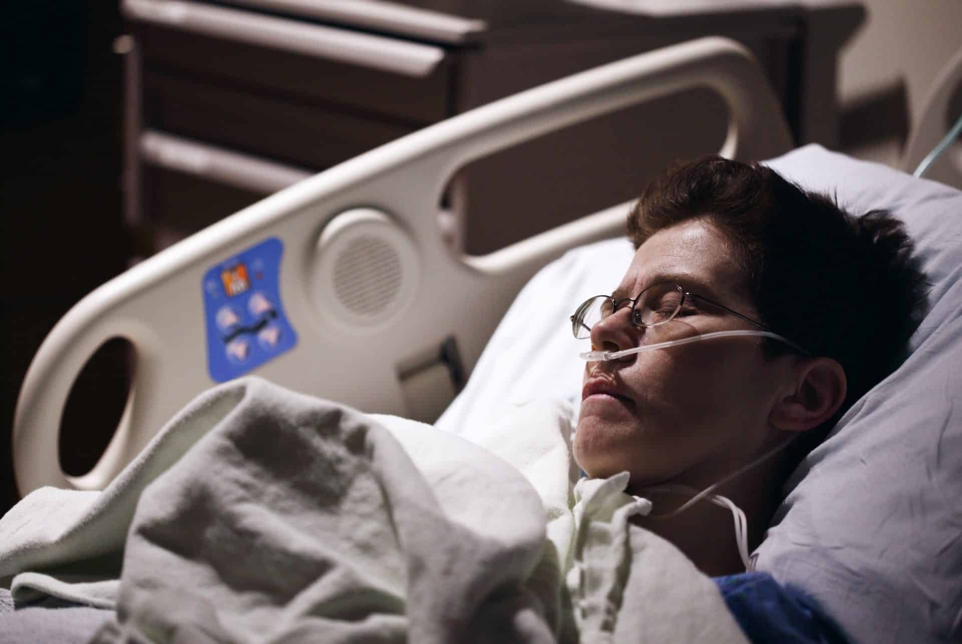 sharon-mccutcheon-DjrtjX-obcE-unsplash Any healthcare model, must have at its center, the dignity of the human person.